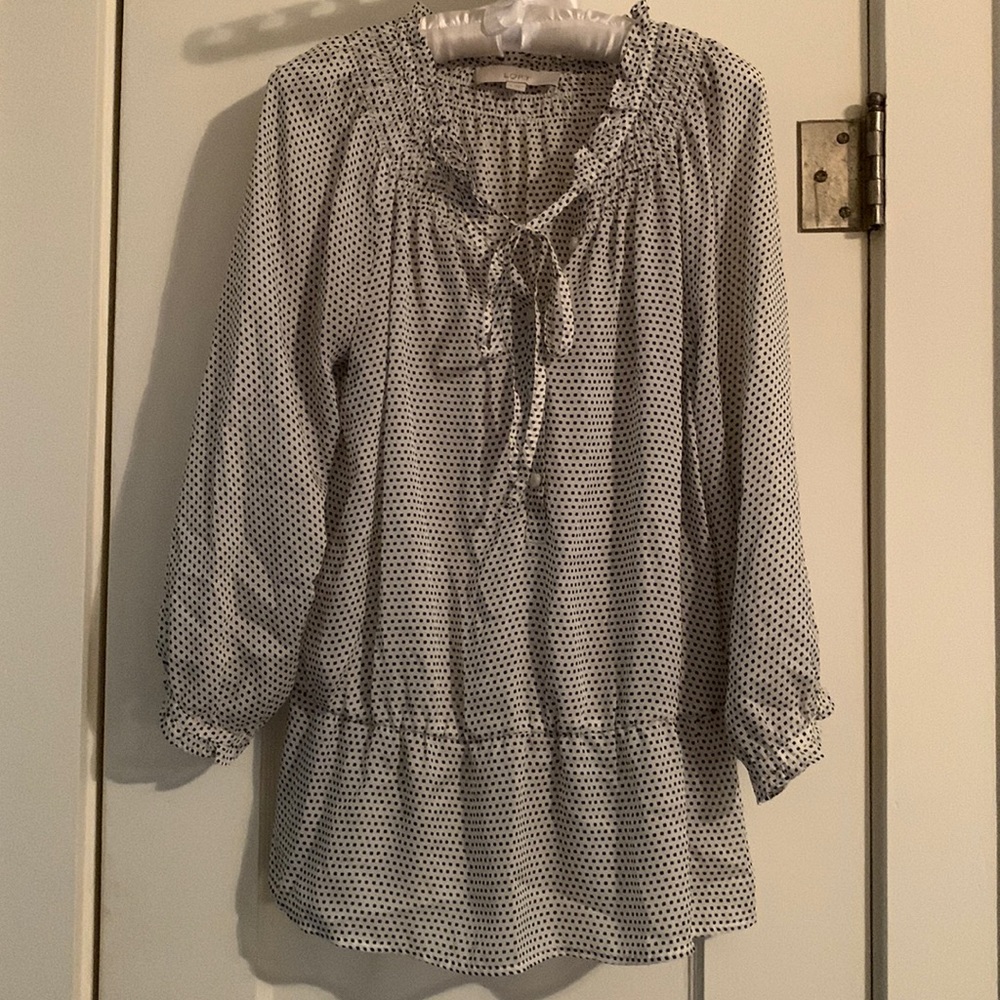 Loft Super Cute Top 3/4 sleeves, blouson peplum style, tie & button front